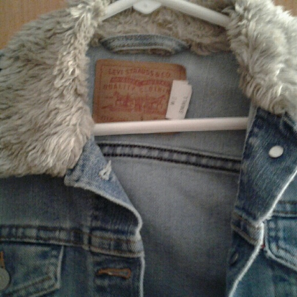 Levi Jean jacket - Picture 3 of 4
